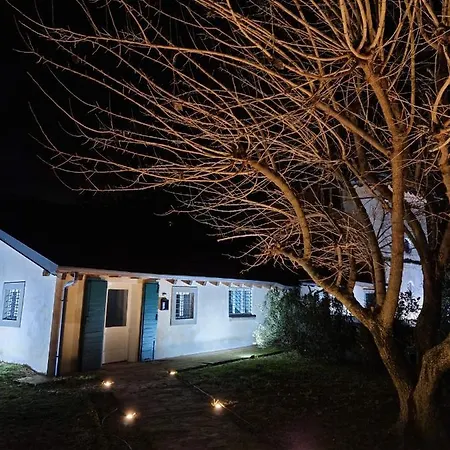 Villa Charmerooms Moroni La Depandance *