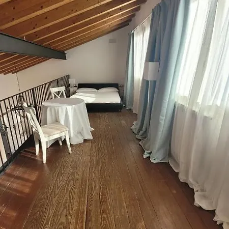Villa Charmerooms Moroni La Depandance Stezzano